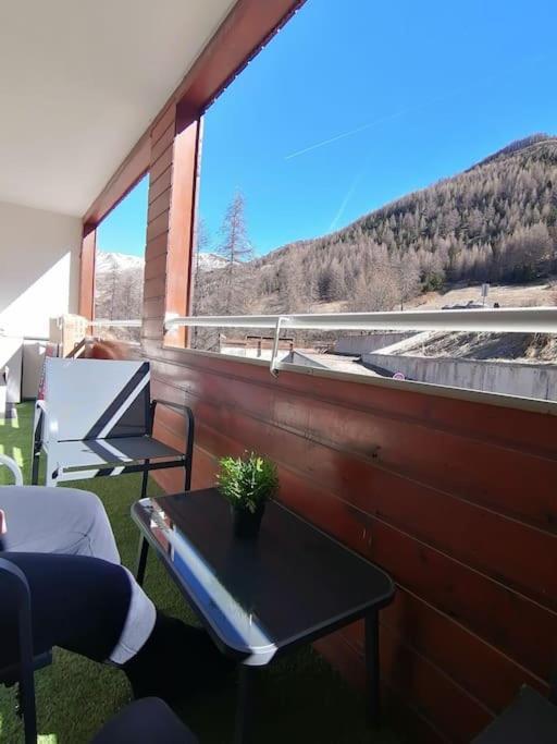 Appartement Avec Grande Terrasse อัลโลส ภายนอก รูปภาพ