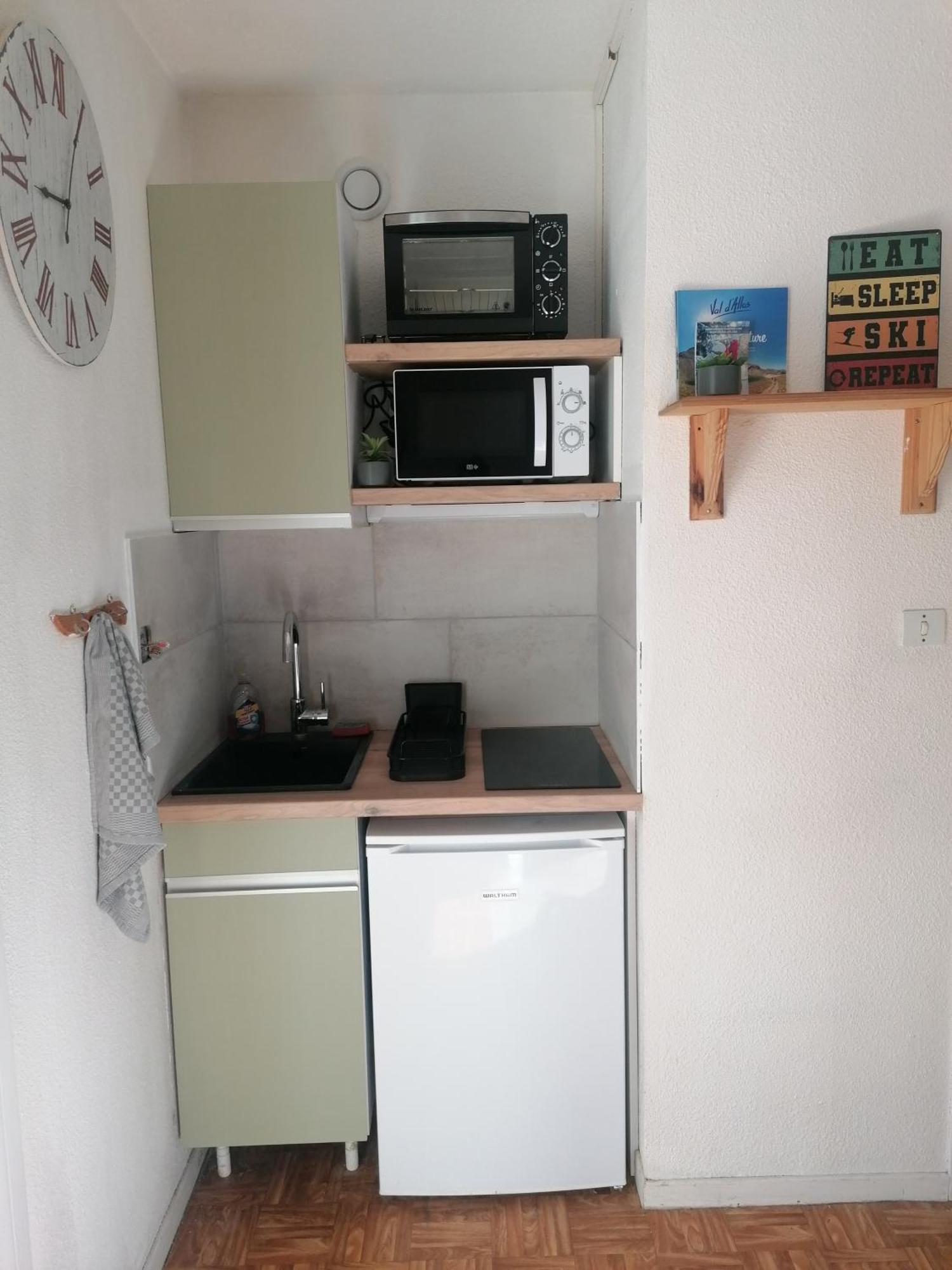Appartement Avec Grande Terrasse อัลโลส ภายนอก รูปภาพ